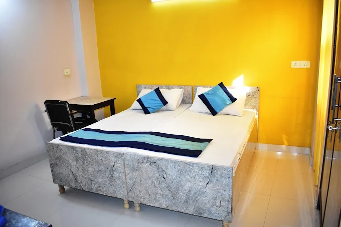 Single Room Girls PG Mother Touch Homes Noida